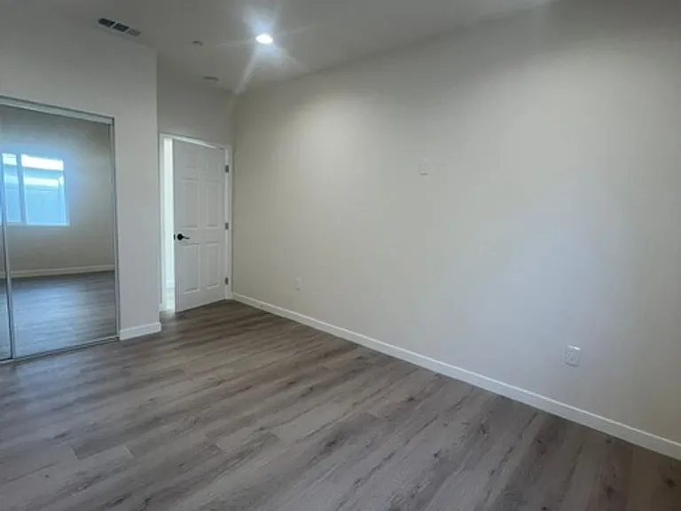 7317 -7321 Garden Grove Avenue — Photo 106