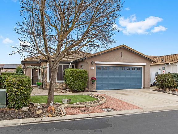 3rd image of 395 Del Monte Drive