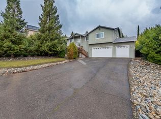 2869 Alhambra Dr, Cameron Park, CA 95682
