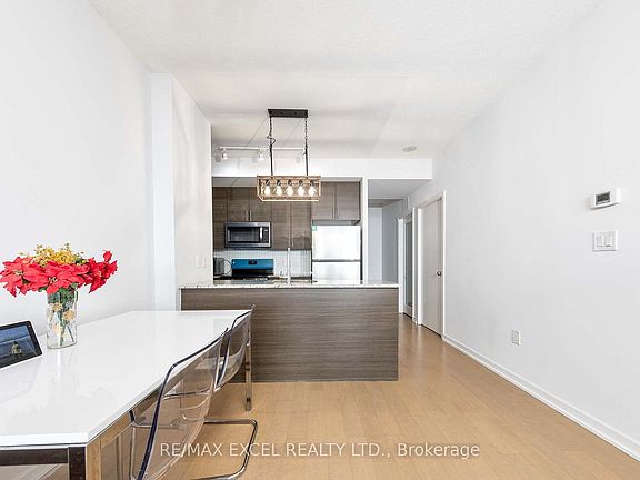4th image of 70 Forest Manor Rd #2601