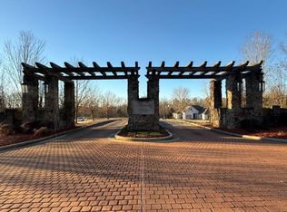 17 Autumn Rdg, Fulton, MS 38843