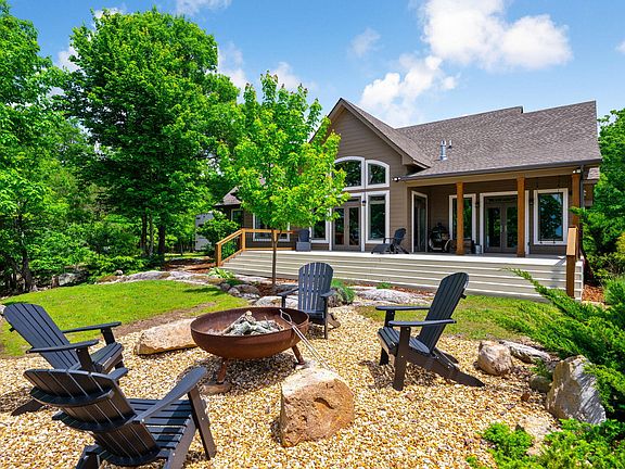 54th image of 3099 Sunset Dr