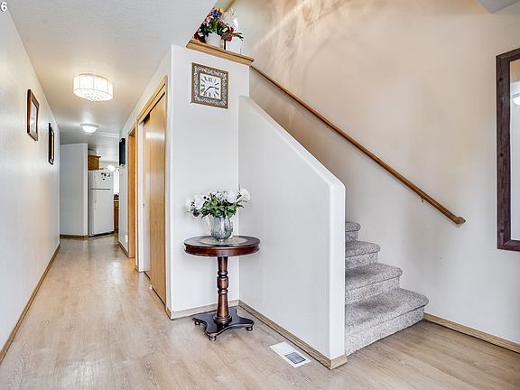 2nd image of 5502 NE 89th Ave