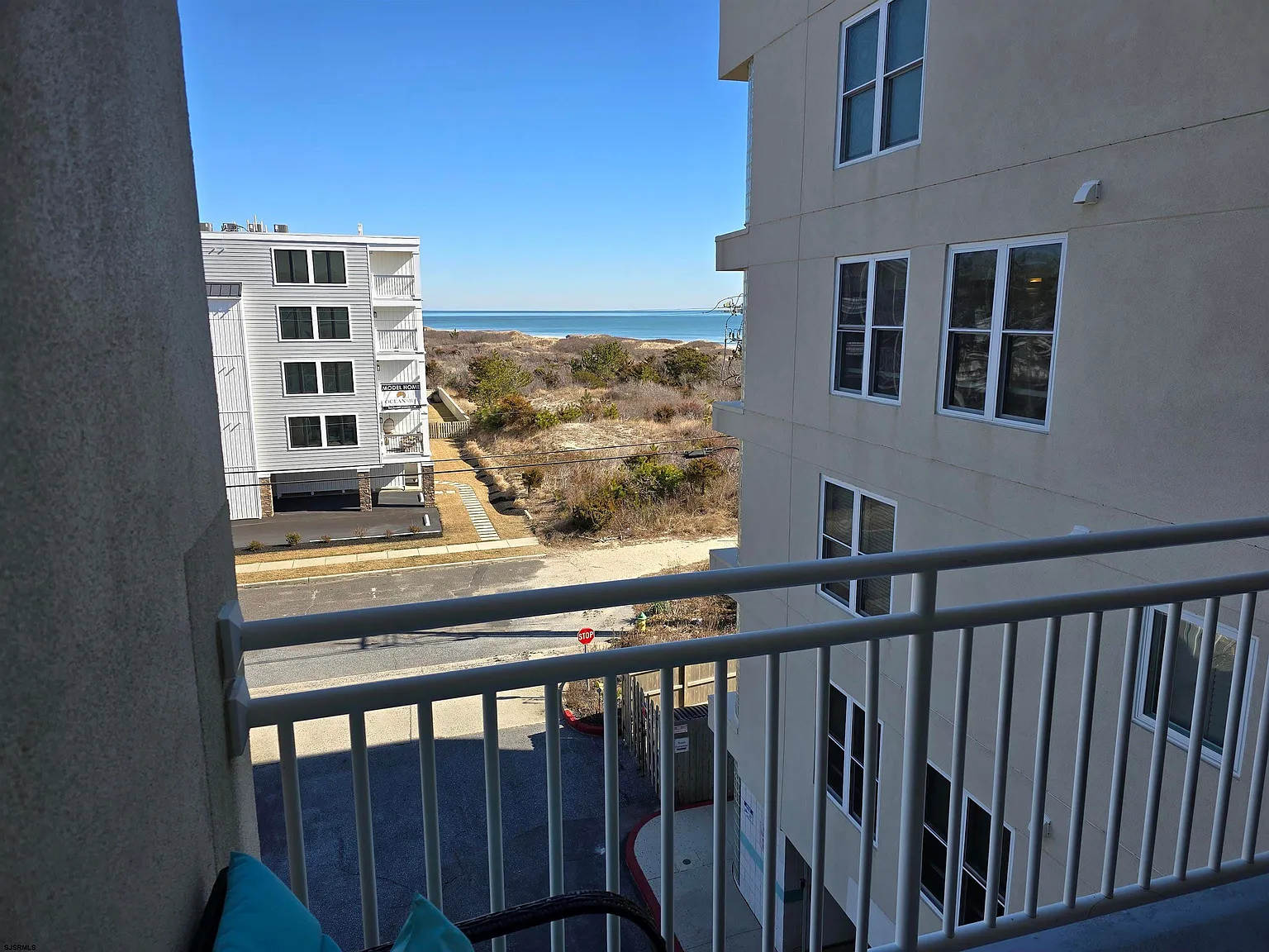 2 bed, 2.5 bath, $2,950 — Photo 3