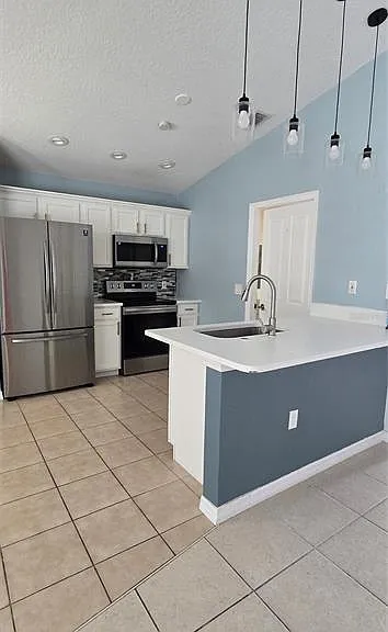 334 Reserve Dr — Photo 40