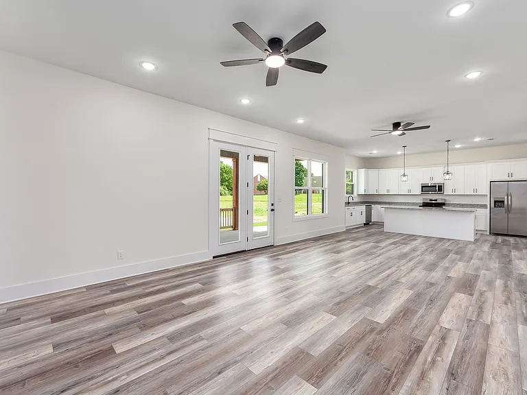 134 Max Lane Dr — Photo 10