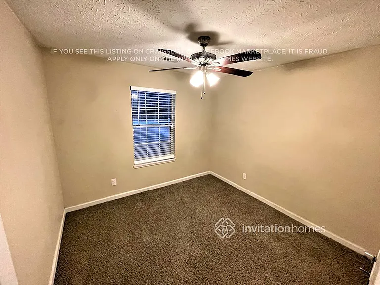 3813 Willow Tree Cir — Photo 10