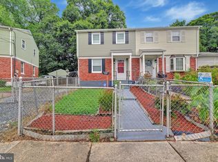 5818 Shoshone Dr, Oxon Hill, MD 20745