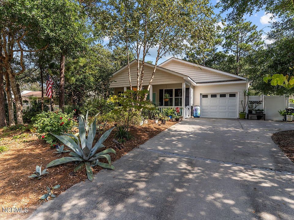 1st image of 208 NE 39th Street