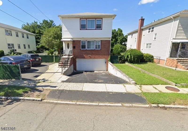 1st image of 217 Eppirt St