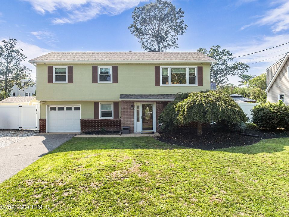 1st image of 969 Stafford Drive