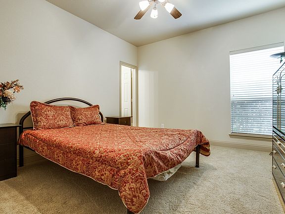 4th image of 813 Winchester Dr
