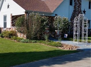 17787 N Weaver Rd, Marshall, IL 62441