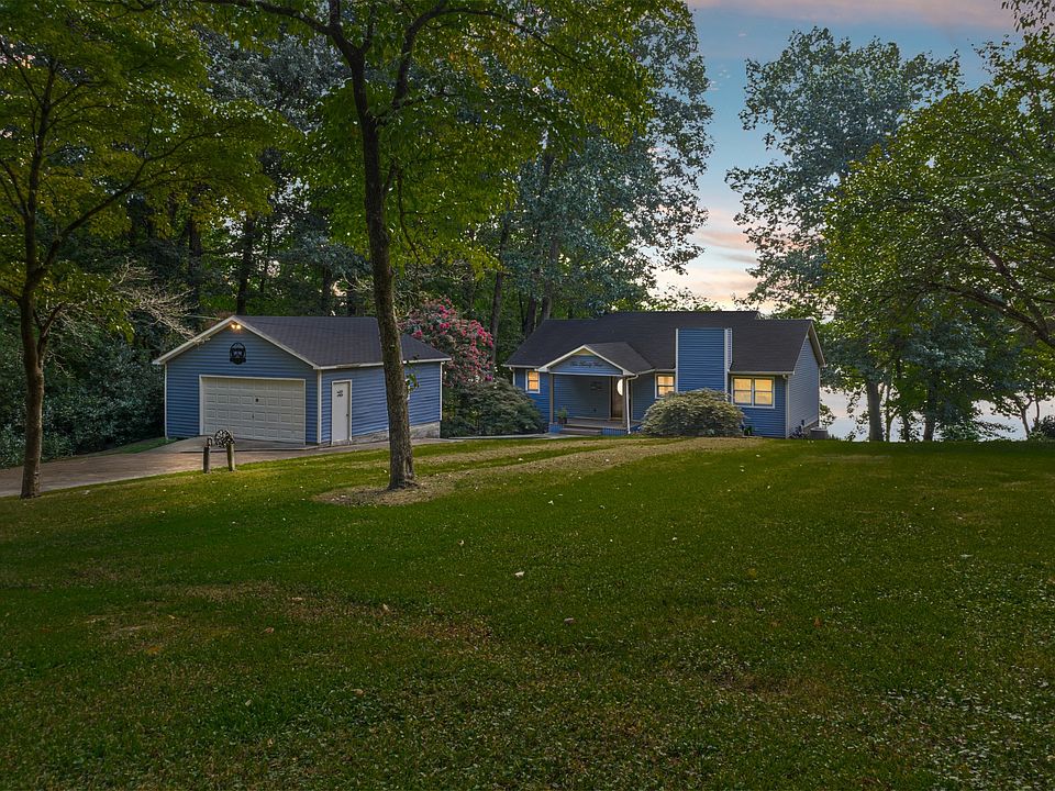 1st image of 224 Lakeview Dr