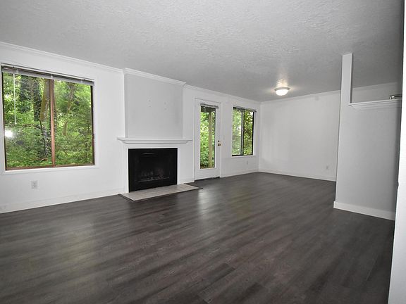 LIving room/ dining room