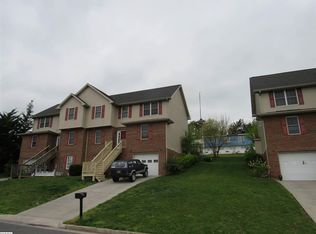 1831 Willow Hill Dr, Harrisonburg, VA 22801