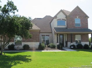 123 Mary Ella Dr, Castroville, TX 78009