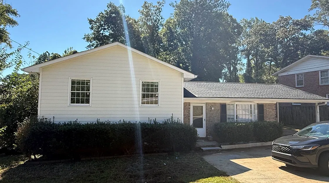 5 bed, 1878 sqft, $2,800 — Photo 1