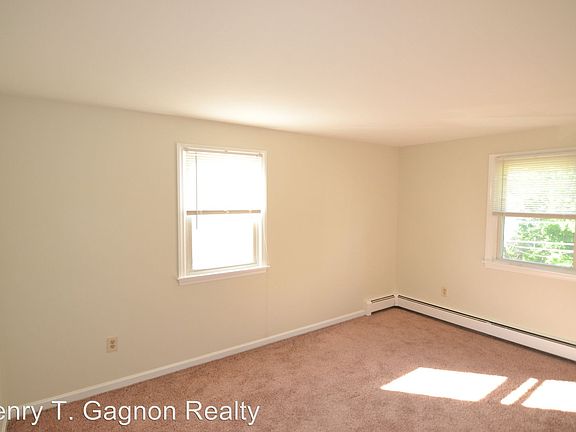 5th image of 400 Merrimac St APT 4