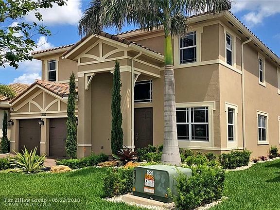 3rd image of 10351 Lake Vista Ct