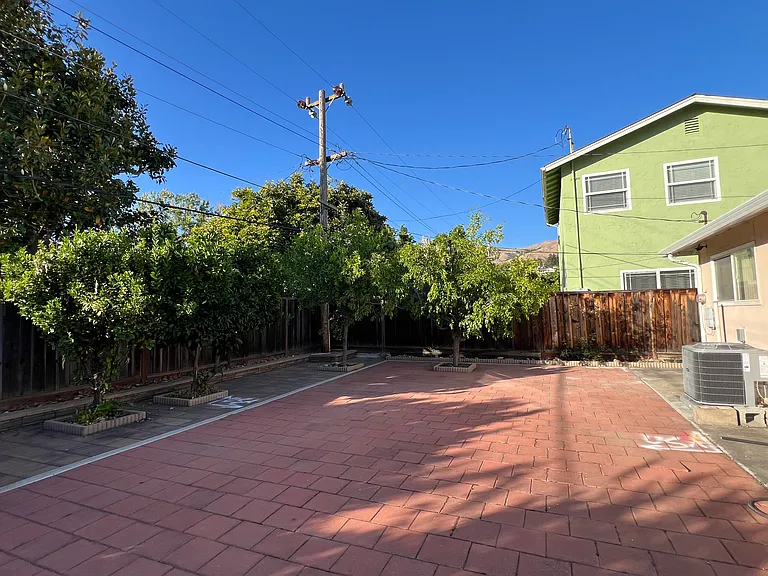 630 Sammie Ave — Photo 14