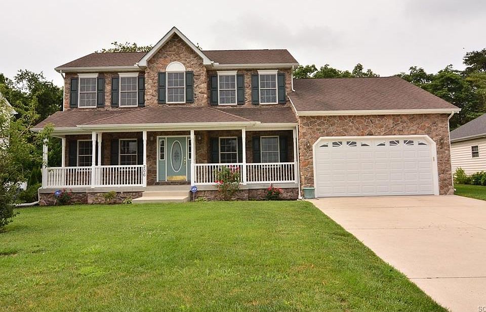 1st image of 206 W Shore Dr
