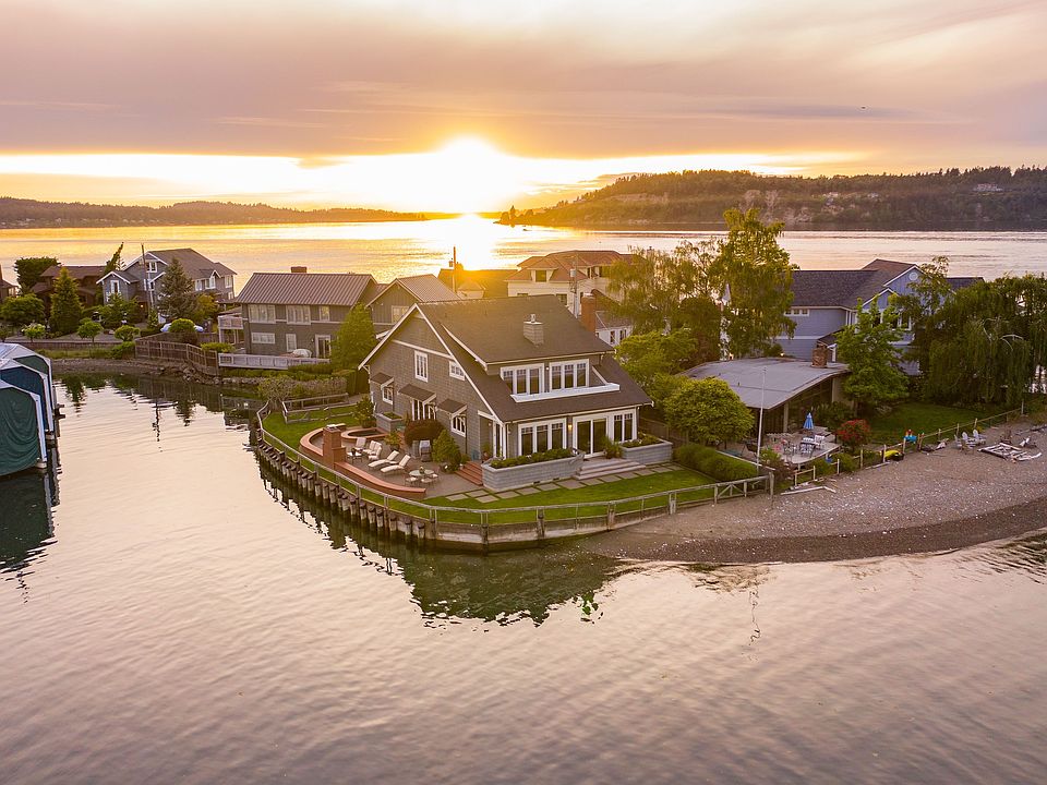 1st image of 1805 E Day Island Blvd W