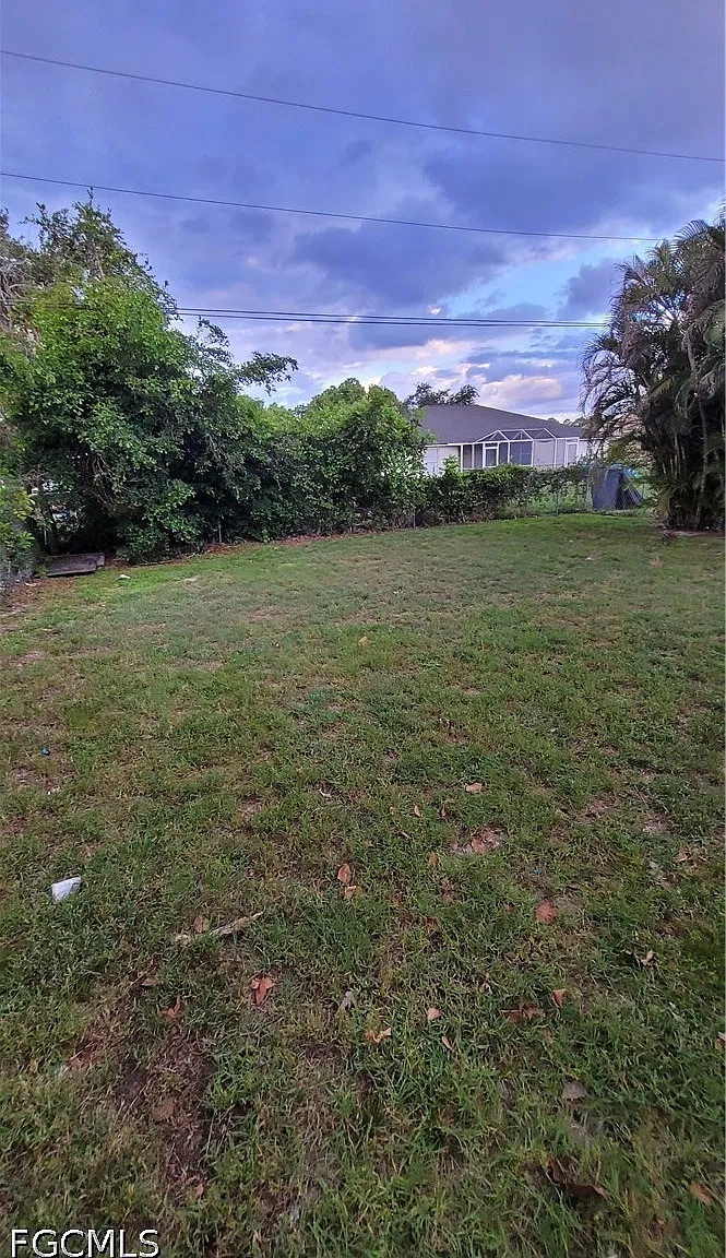 2 bed, 2.0 bath, 1074 sqft, $1,650 — Photo 2
