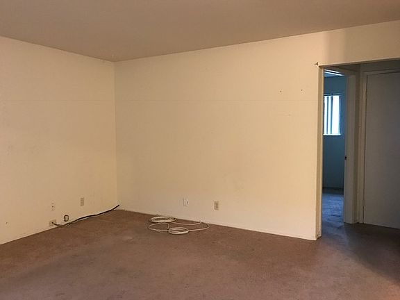 2nd image of 860 Sobrato Dr APT B