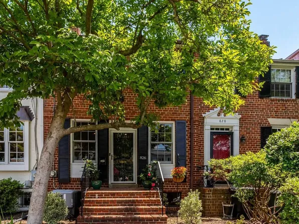 826 S Royal St, Alexandria, VA 22314