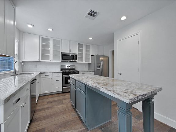4th image of 32 E Lance Leaf Rd