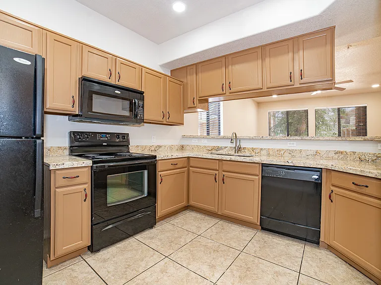3558 W 22nd Pl #A — Photo 11