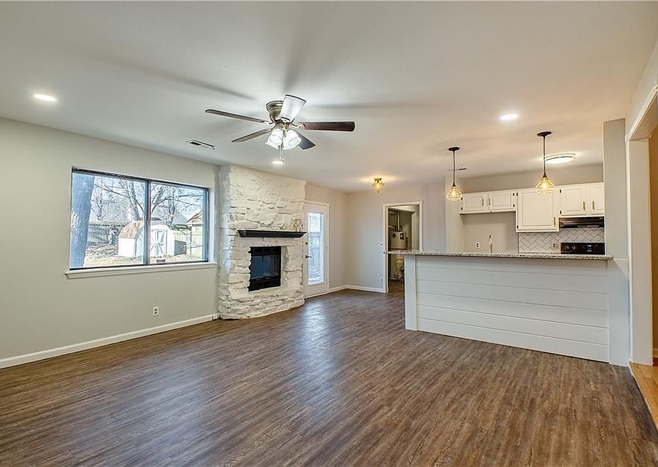 1st image of 814 N 31st St