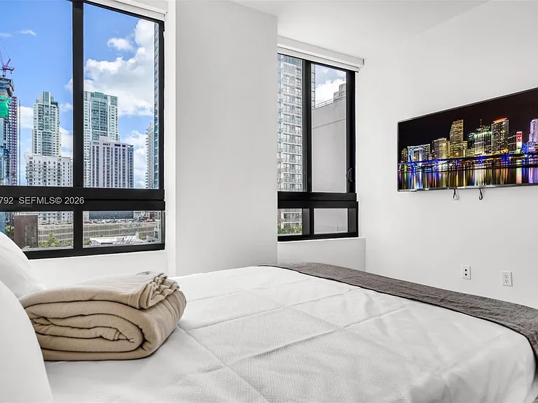 225 N Miami Ave #301 — Photo 24