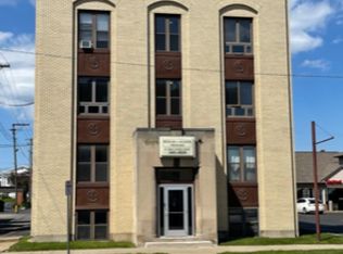 63 N 4th St APT 10, Newark, OH 43055