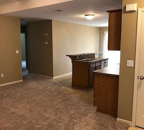 3rd image of 5013 Breckenridge Ave
