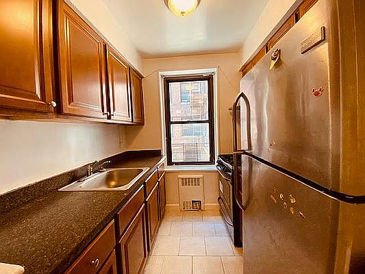 2nd image of 35-05 Parsons Blvd #2KK