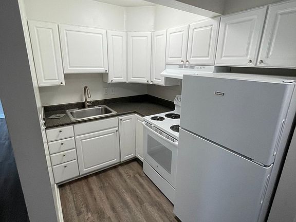 4th image of 2820 Coolidge Hwy #19