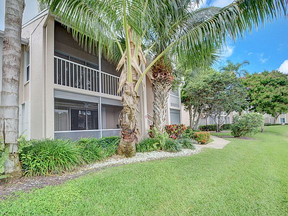 4th image of 13870 Oneida Drive #F2
