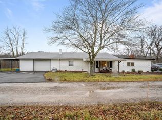 10 Albert Ln, Oakdale, PA 15071