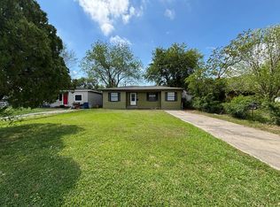 45 17th Ave N, Texas City, TX 77590