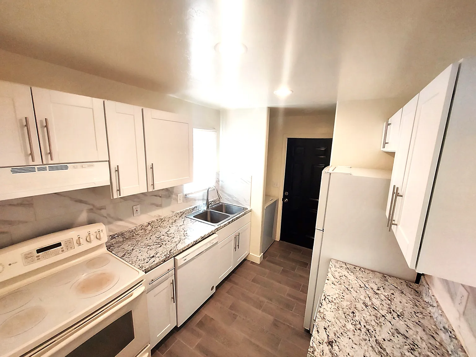 2719 N Flanwill Blvd — Photo 3