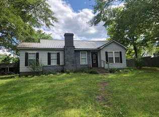 328 E Cherry St, Ackerman, MS 39735