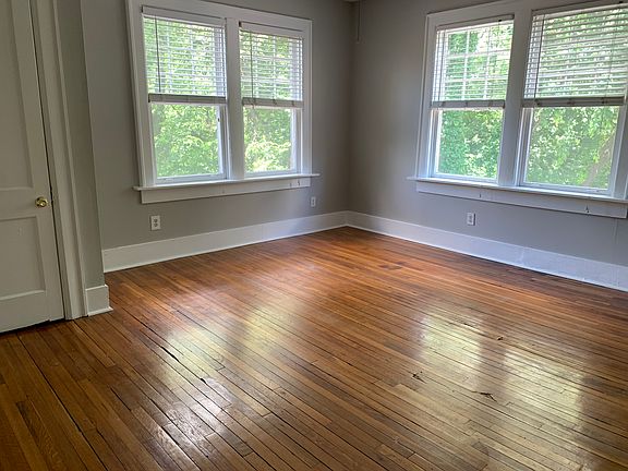 4th image of 742 Monroe Dr NE APT 5