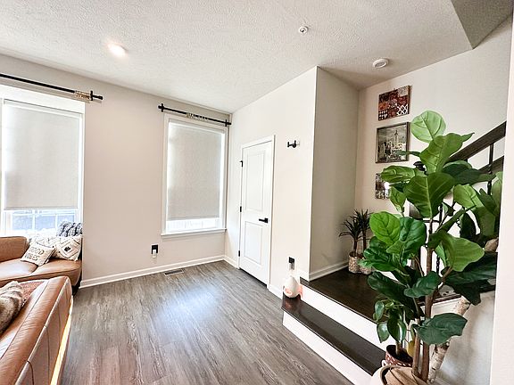 4th image of 148 Cole Dr