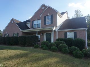 364 Plantation Ridge Ct, Loganville, GA 30052