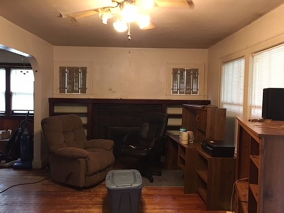 5th image of 1846 NW C St