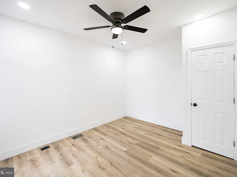 3712 Manayunk Ave — Photo 26