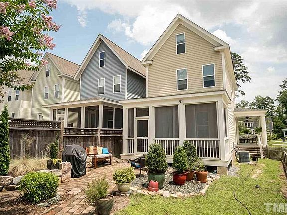Private, fenced backyard & screened-in back porch