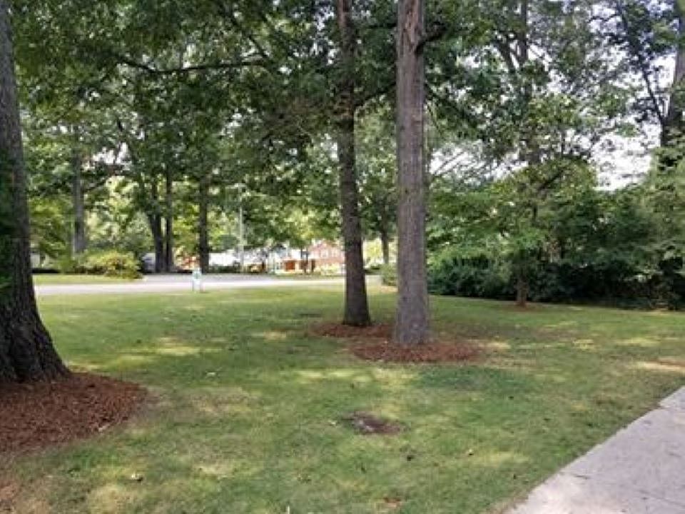 328 Lake Forest Dr, Spartanburg, SC 29307 Zillow
